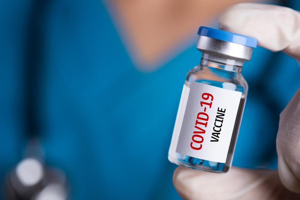 FDA تزریق دوز سوم واکسن کرونا را تصویب کرد